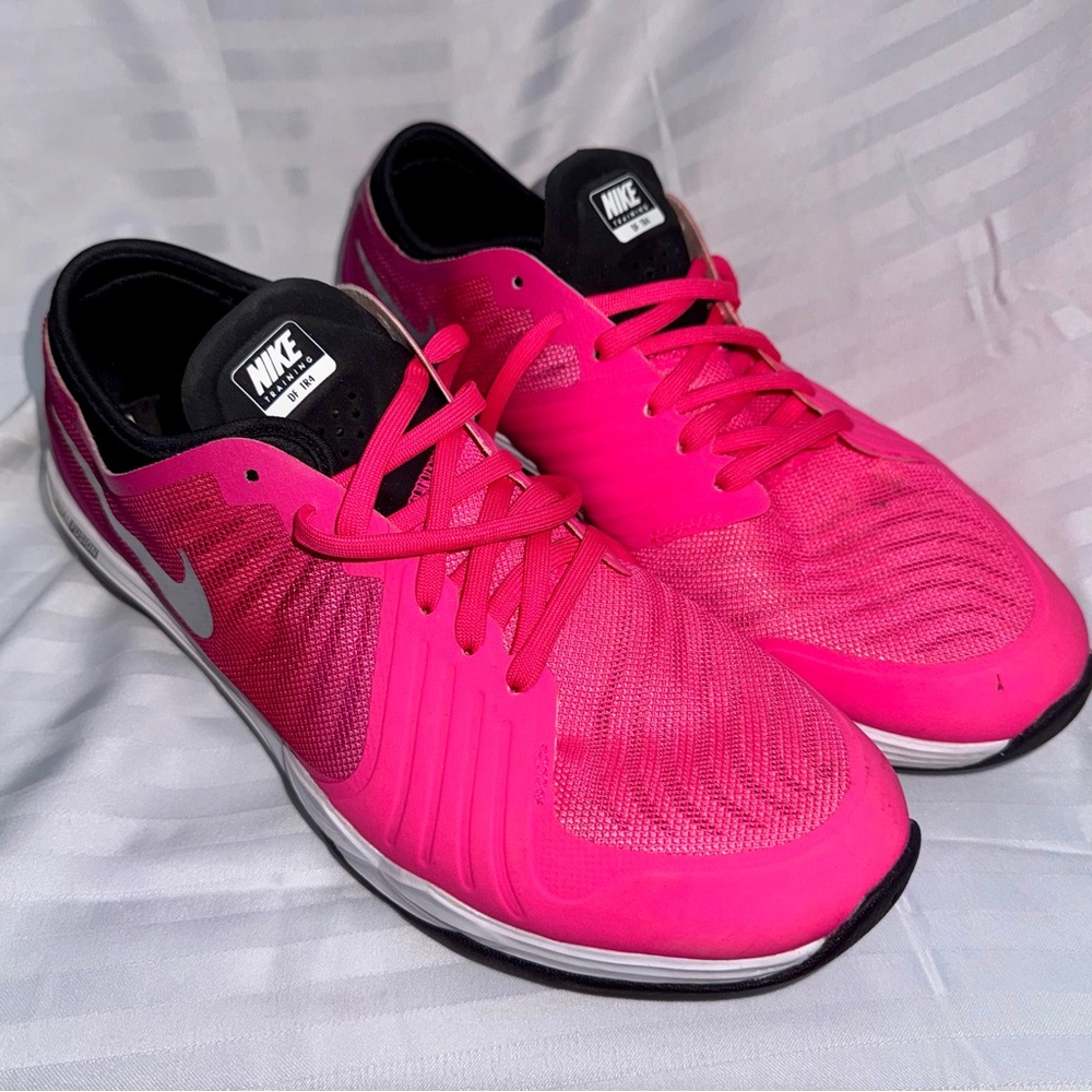Women’s Nike Shoe